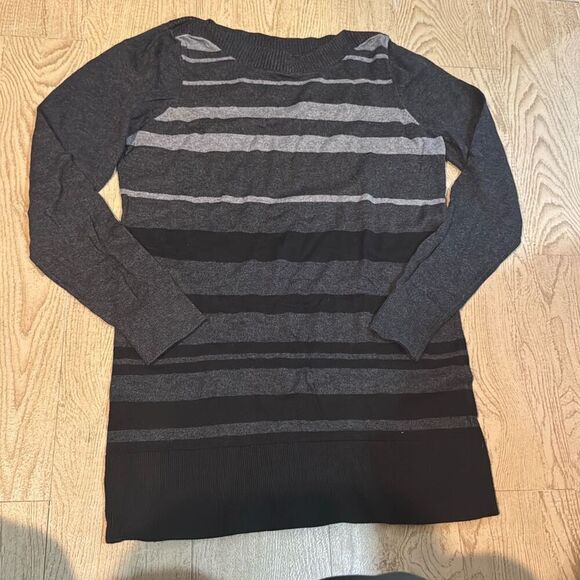 Loft women’s striped long sleeve scoop neck sweater size large - Picture 1 of 5